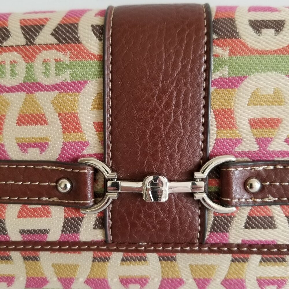 Vintage Eitenne Aigner Wallet with Removable Strap - Picture 7 of 8